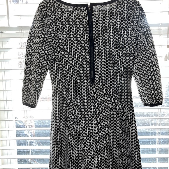 Max edition dress - Picture 4 of 5